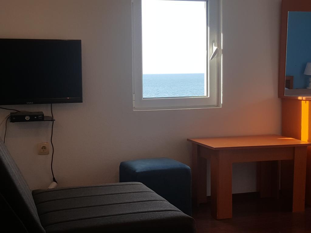 Buljarica Bay Apartments Petrovac Exterior photo
