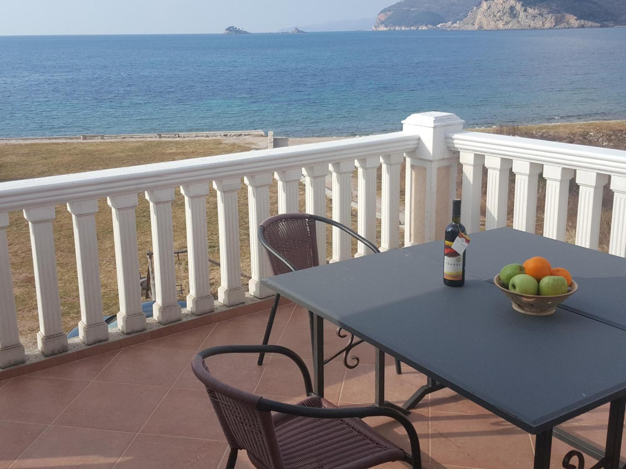 Buljarica Bay Apartments Petrovac Exterior photo